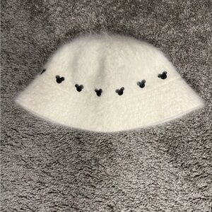 DISNEY PARKS White Rabbit Fur Walt Disney World Bucket Hat NEW with tags